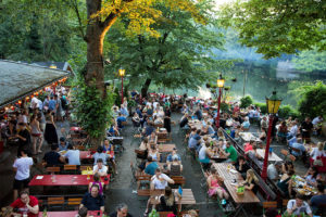 Volksgarten Biergarten Hellers