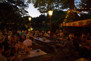 Volksgarten Biergarten Hellers